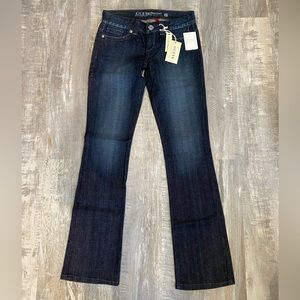 Guess Jeans, NWT, embellished pockets. Size 27
